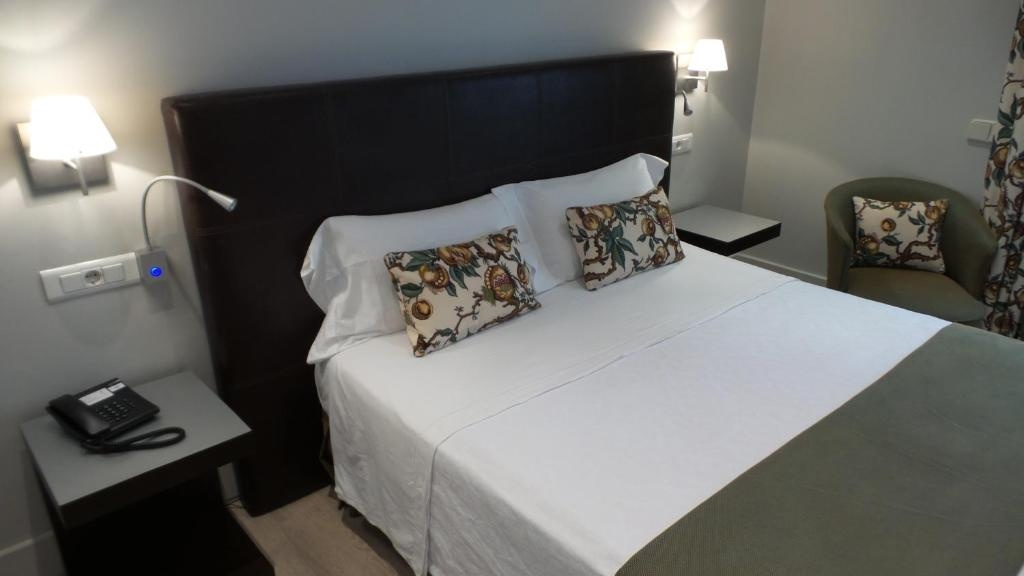 Hotel Moderno Puerta del Sol - Chambres