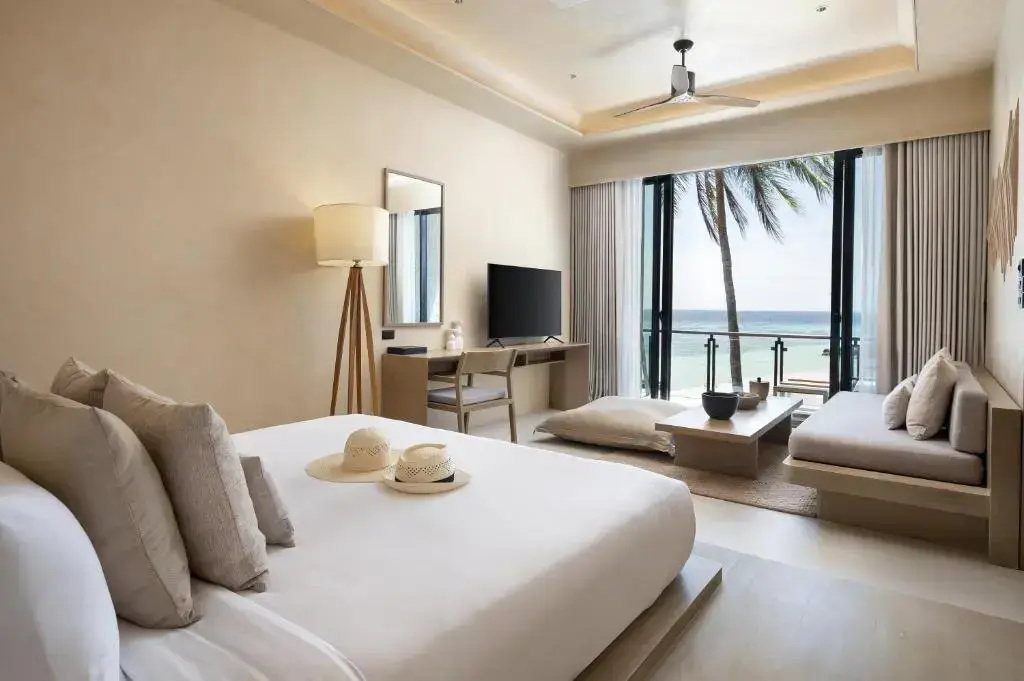Double Junior Suite with sea view (full double bed)
