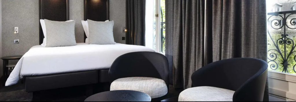 Deluxe Quadruple Family Connected room