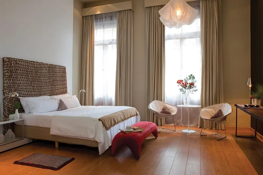 Double Suite (full double bed)