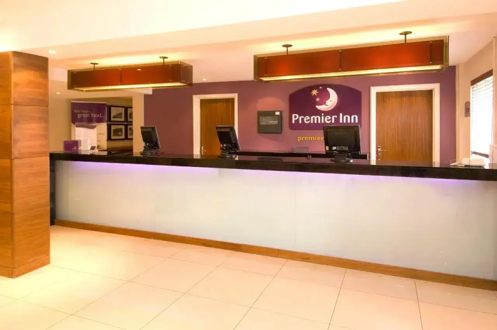 Lobby & Reception