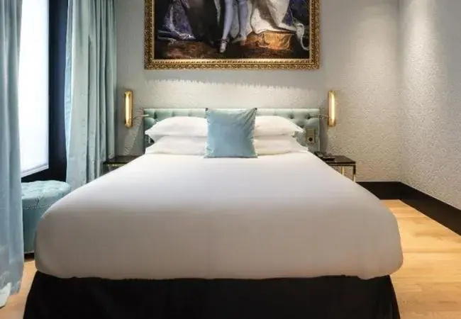 Superior with Eiffel Tower view Double room (full double bed)