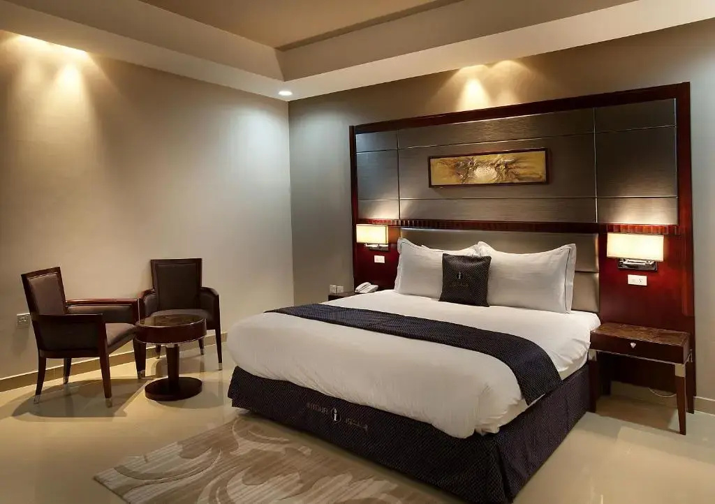 2 Bedrooms Standard Suite