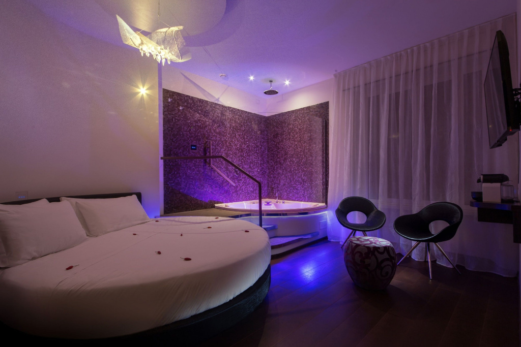 Suite Sistina For Brave Lovers - Chambres