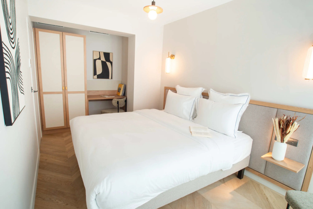 1 Bedroom Opera Double room (full double bed)