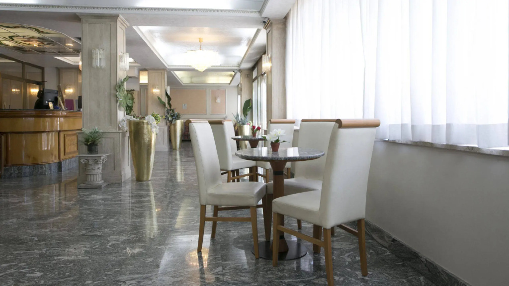 Romulus Hotel - Général
