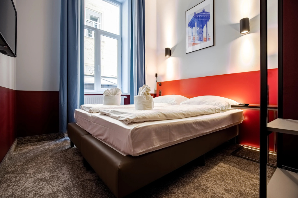 Budget Double room (full double bed)