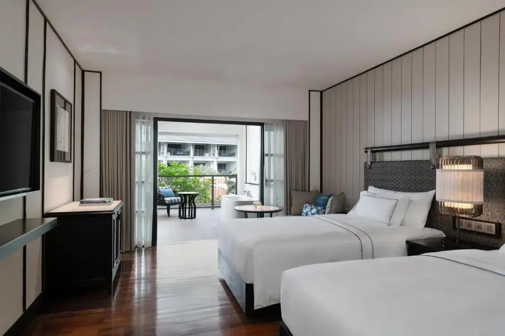 Deluxe Double room (full double bed)