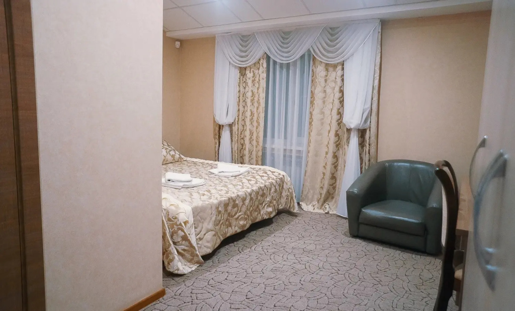 Double Junior Suite (full double bed)