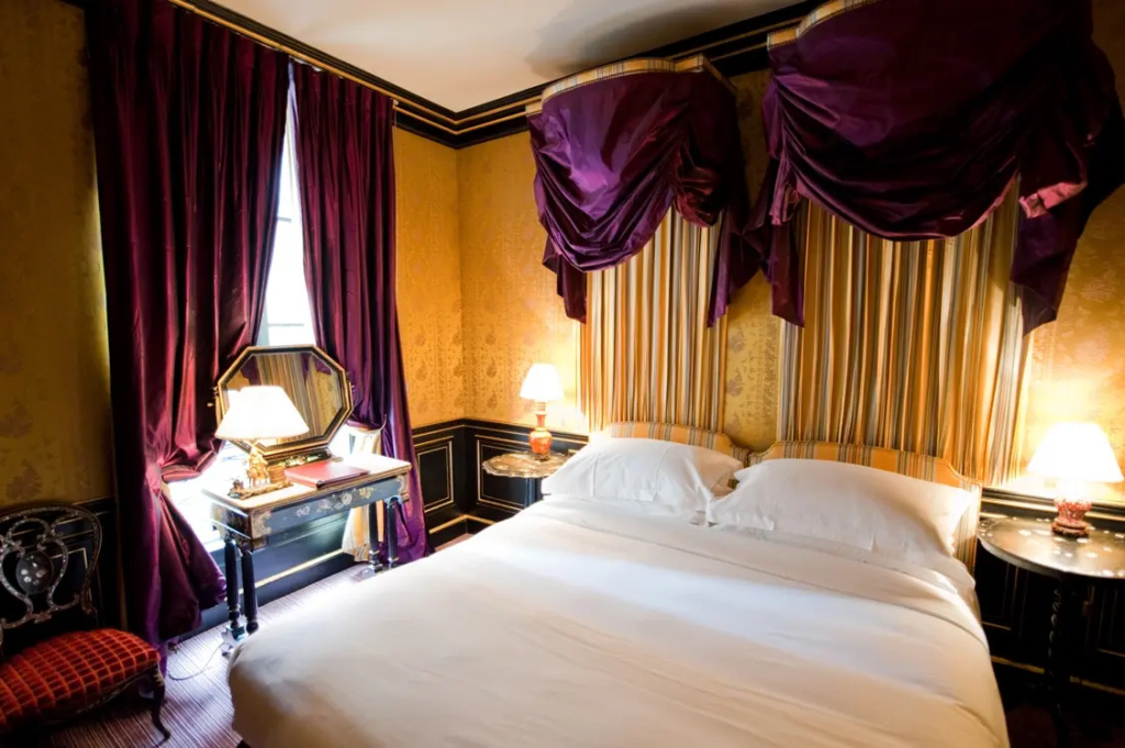 L'Hotel 43