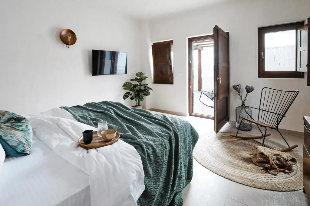 Executive Double Suite (full double bed)