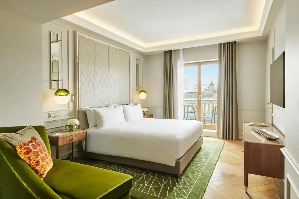 Royal Double Suite (full double bed)