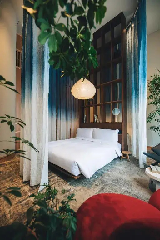 High Ceiling K5 Double room (full double bed)