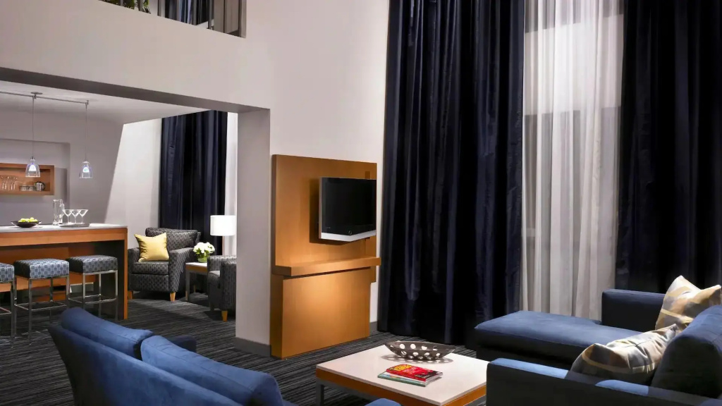 Bi Level Suite