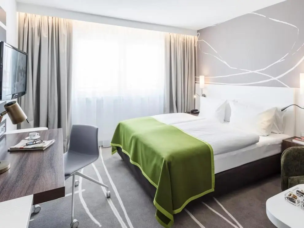 Executive Double room (full double bed)