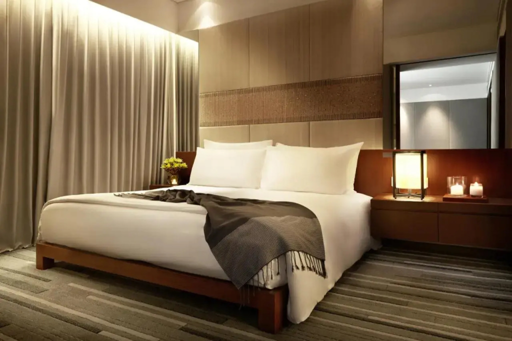 Hansar Bangkok Hotel — фото