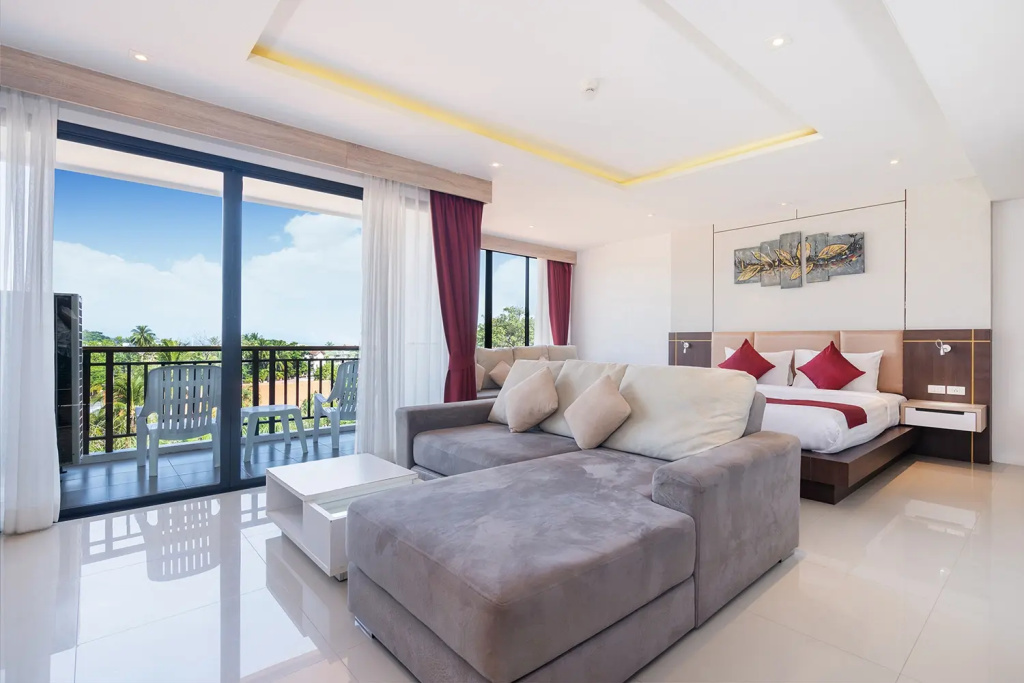 Grand Double Suite with balcony (full double bed)