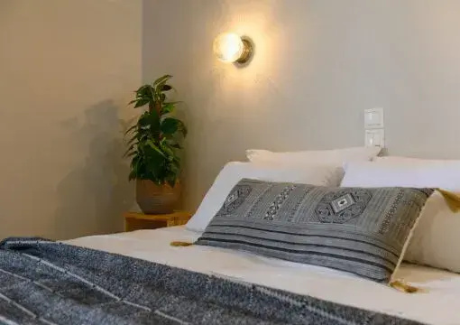 Double room (full double bed)