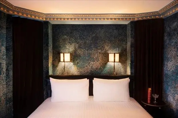 Marcel Proust Double Junior Suite (full double bed)