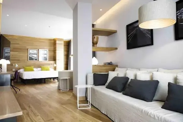 Deluxe Double Suite full double bed