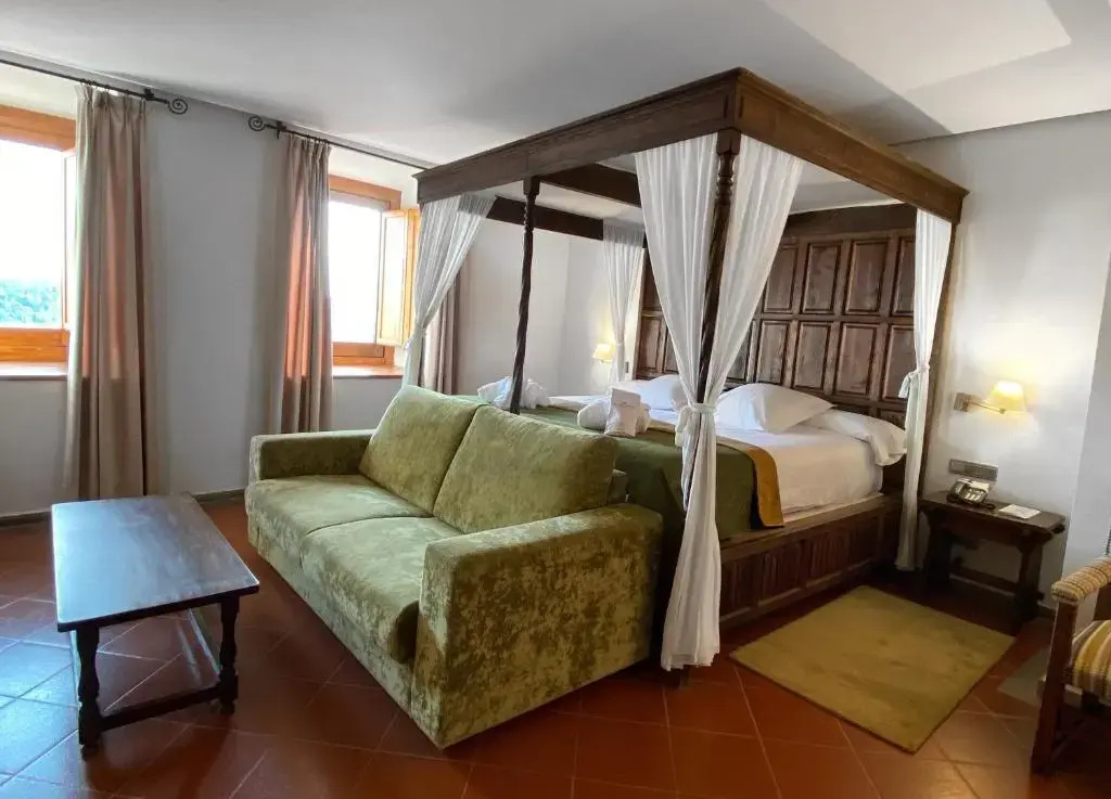 Parador de Cardona - Chambres