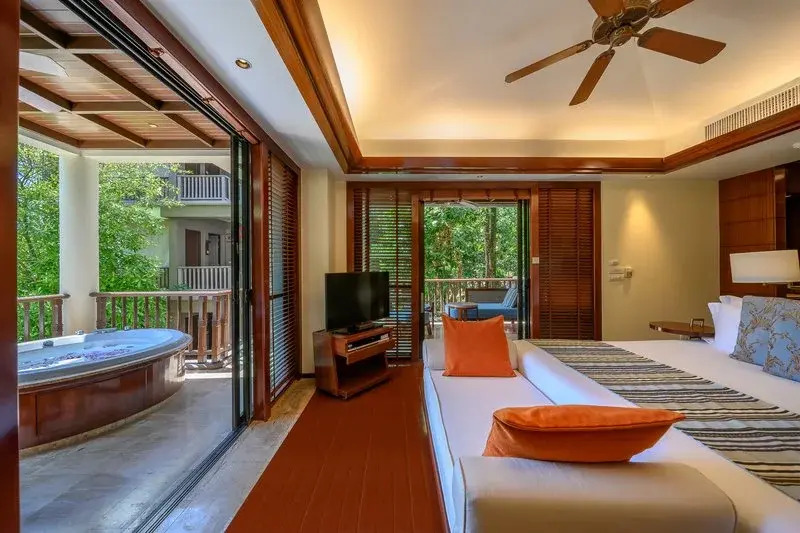 Двухместный номер Spa Deluxe с видом на сад двуспальная кровать в Отель Centara Grand Beach Resort and Villas Krabi