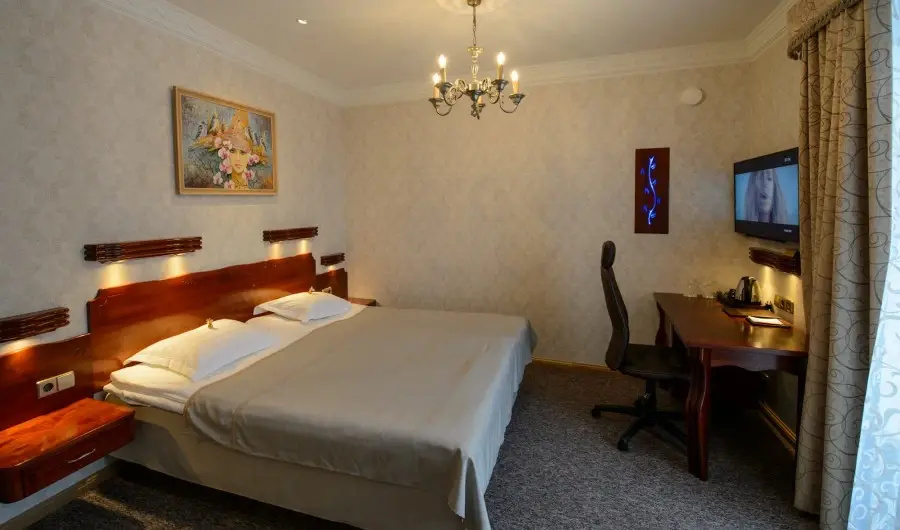 Double Junior Suite (full double bed)