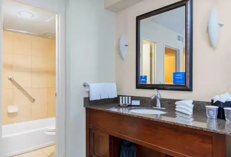 Embassy Suites Kansas City Plaza - Chambres