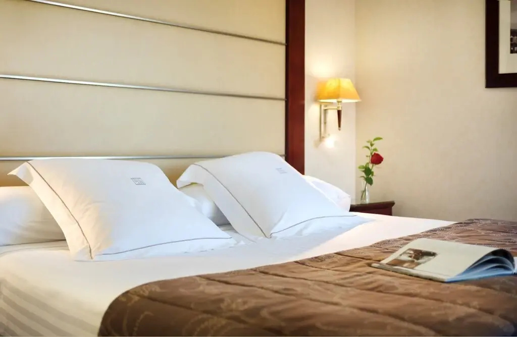 Double Junior Suite (full double bed)