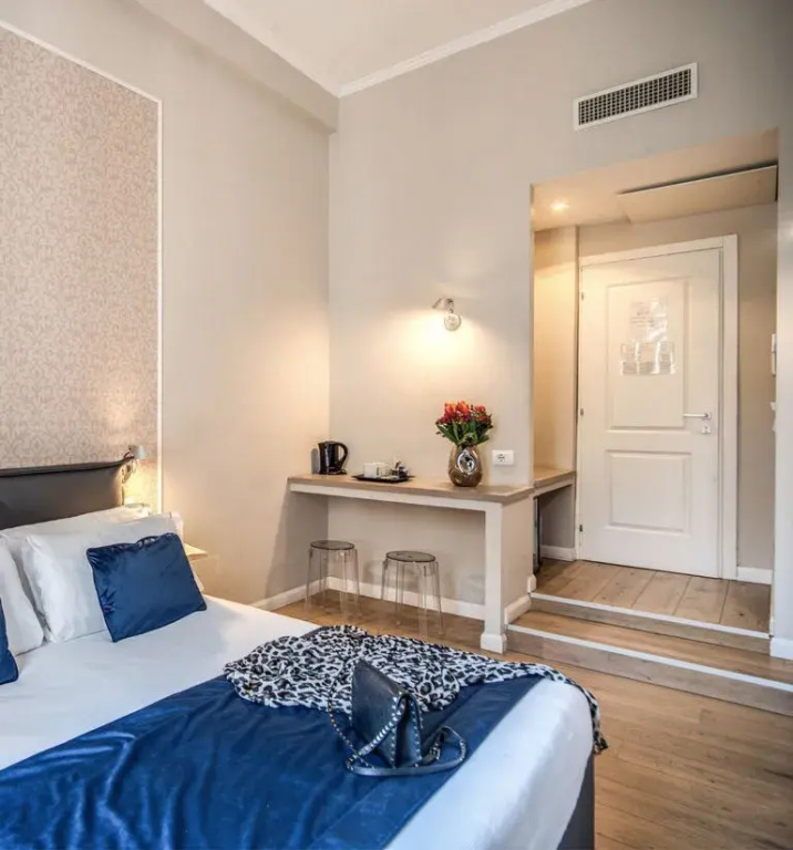Smart Double room (full double bed)