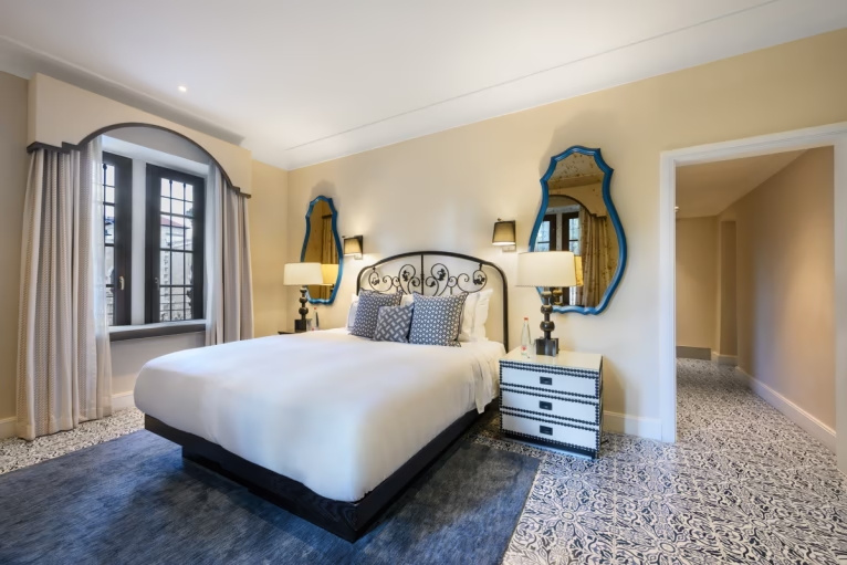 Templer Deluxe Double room (full double bed)