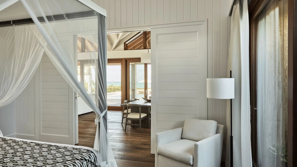 2 Bedrooms Beach House