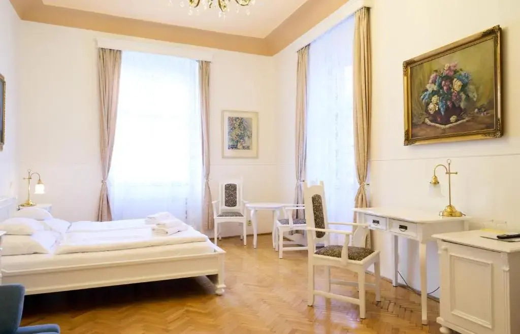Hotel U Zlateho Jelena - Général
