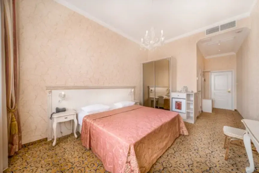 Chehov Hotel Room Type - Standard Superior Double room full double bed
