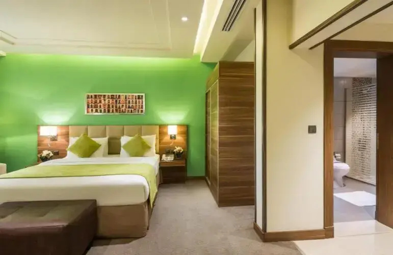 Executive Double room (full double bed)