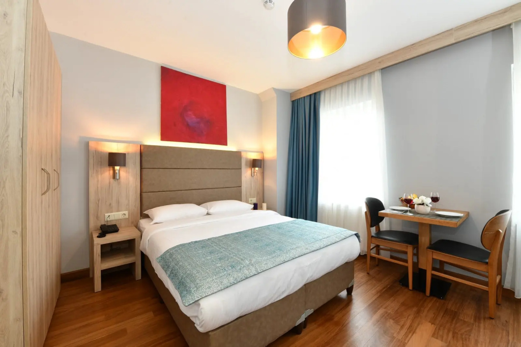 Standard with Mini Kitchen Double room (full double bed)