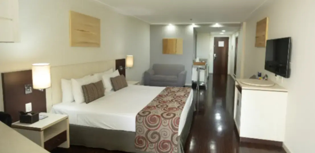 Luxury Double Suite (full double bed)