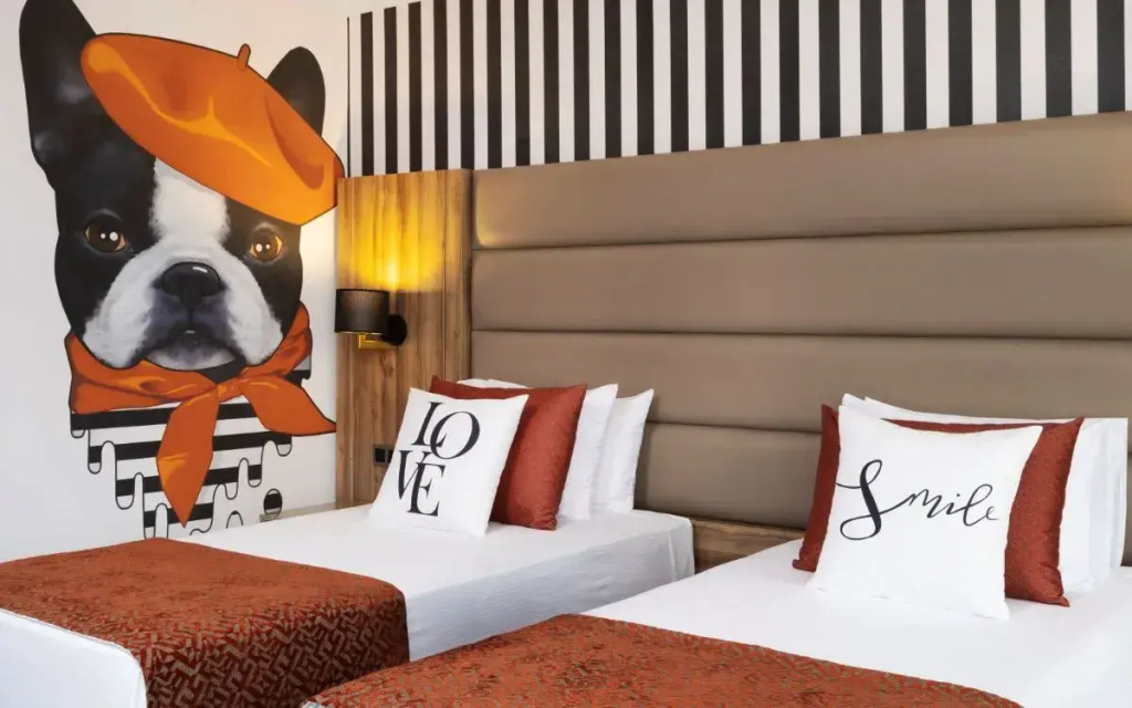 Standard Double room with land view (full double bed)