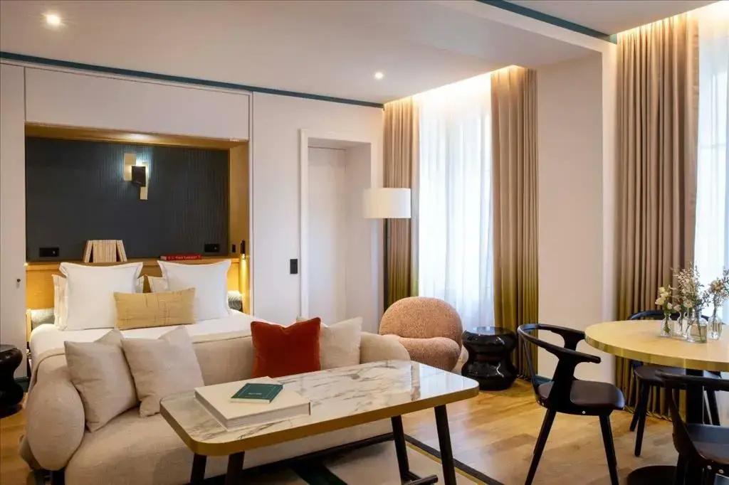 Double Saint-Germain Studio (full double bed)