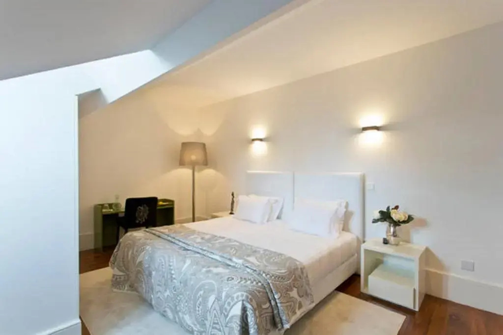 Loft Double Suite full double bed