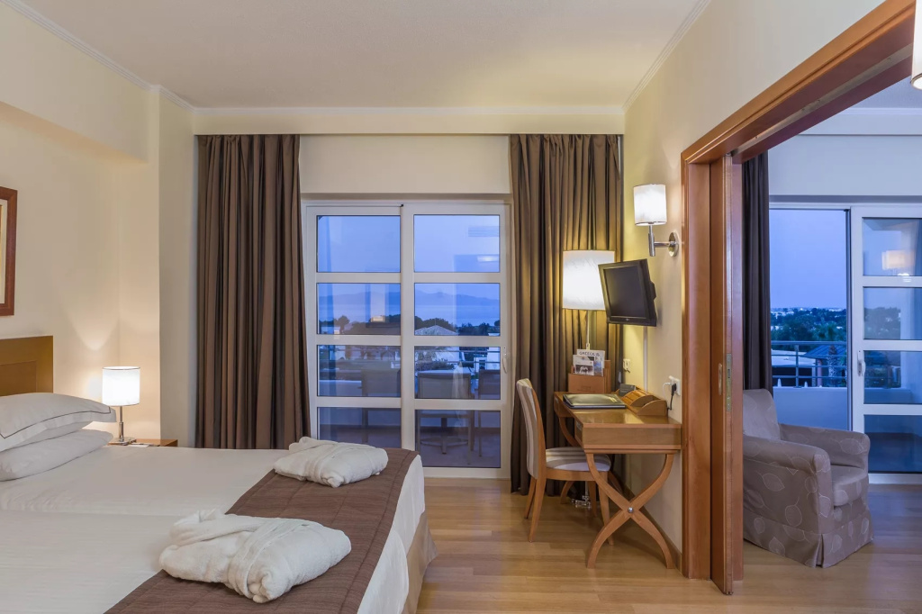 Double Suite (full double bed)