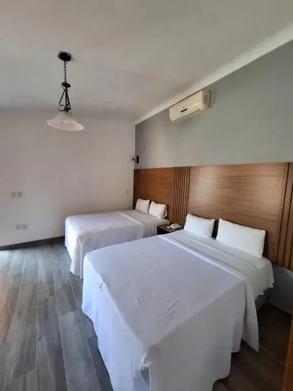 Hotel Aquiles - Chambres