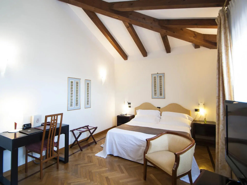 Alla Rocca Hotel - Chambres