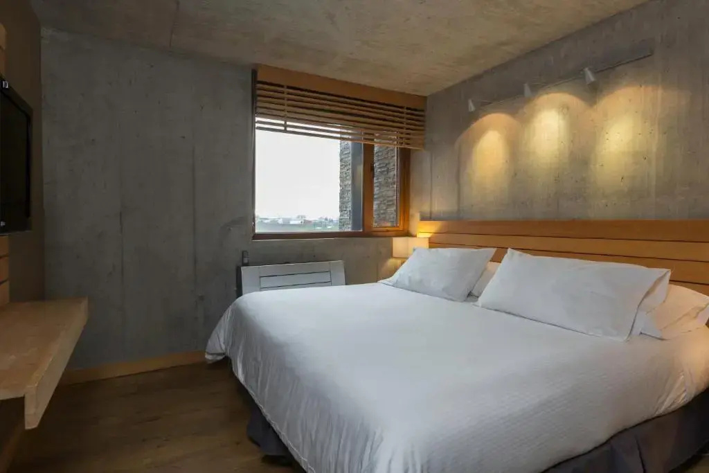 Junior Double Department (full double bed)