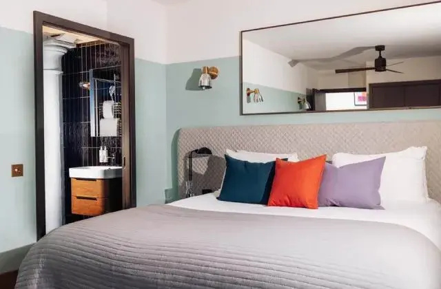 2 Bedrooms Loft Apartment