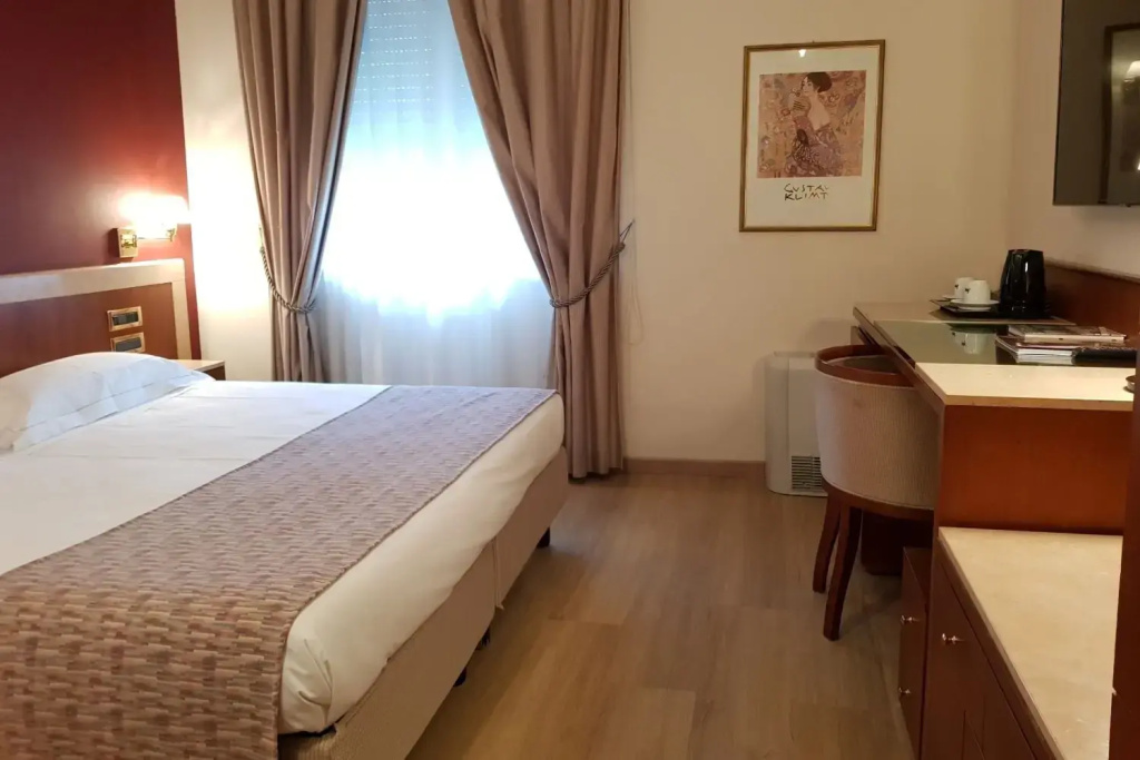 Hotel Astra Ferrara - Chambres