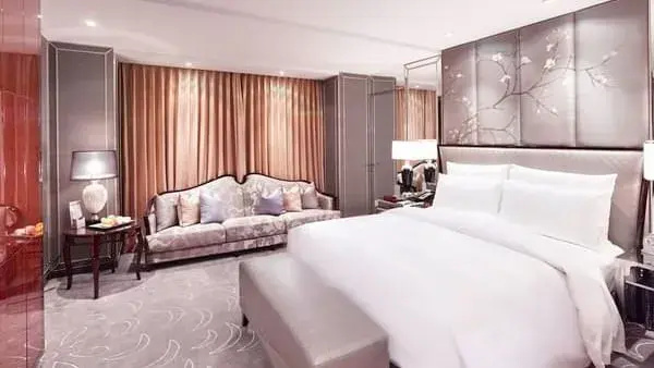 Kunlun Club Deluxe Double room (full double bed)