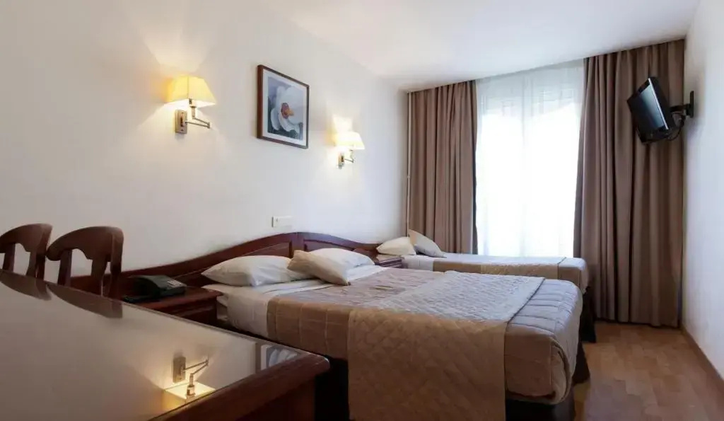 Hotel photo 12