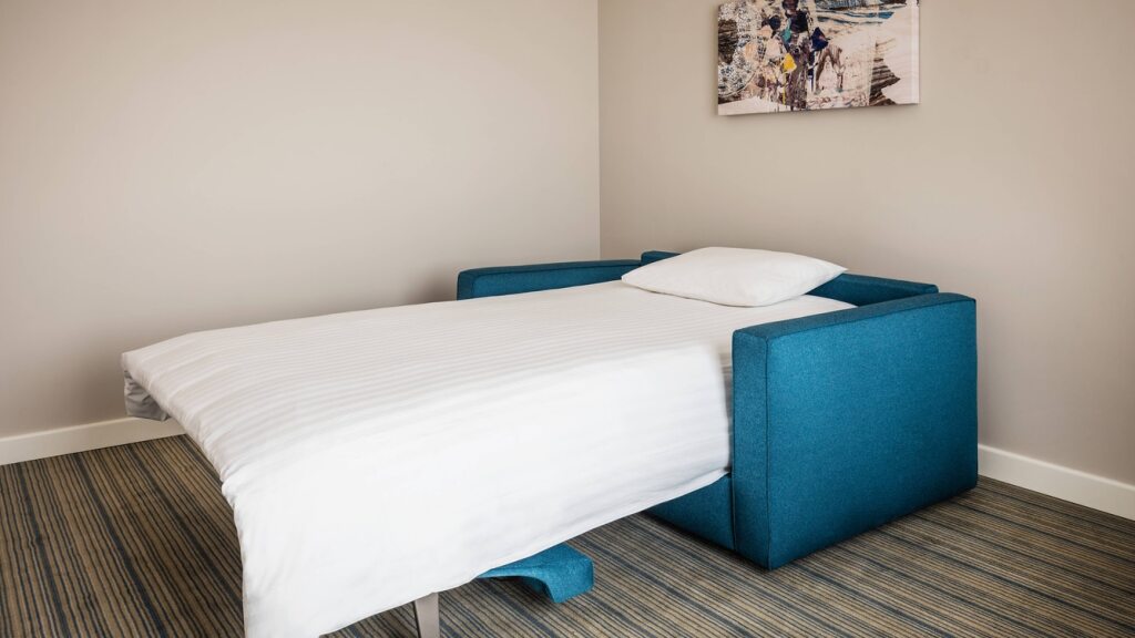 Двухместный полулюкс двуспальная кровать в Отель Courtyard by Marriott Baku