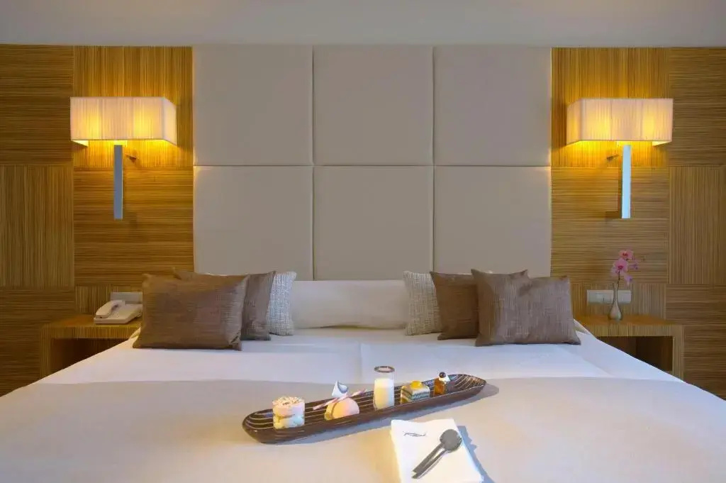 Double room (full double bed)